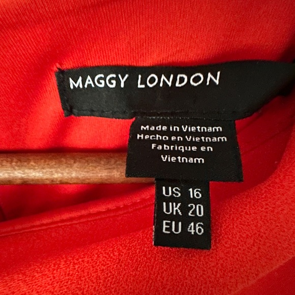Maggy London Tie Neck Dress - Mad Men Style - Picture 2 of 4